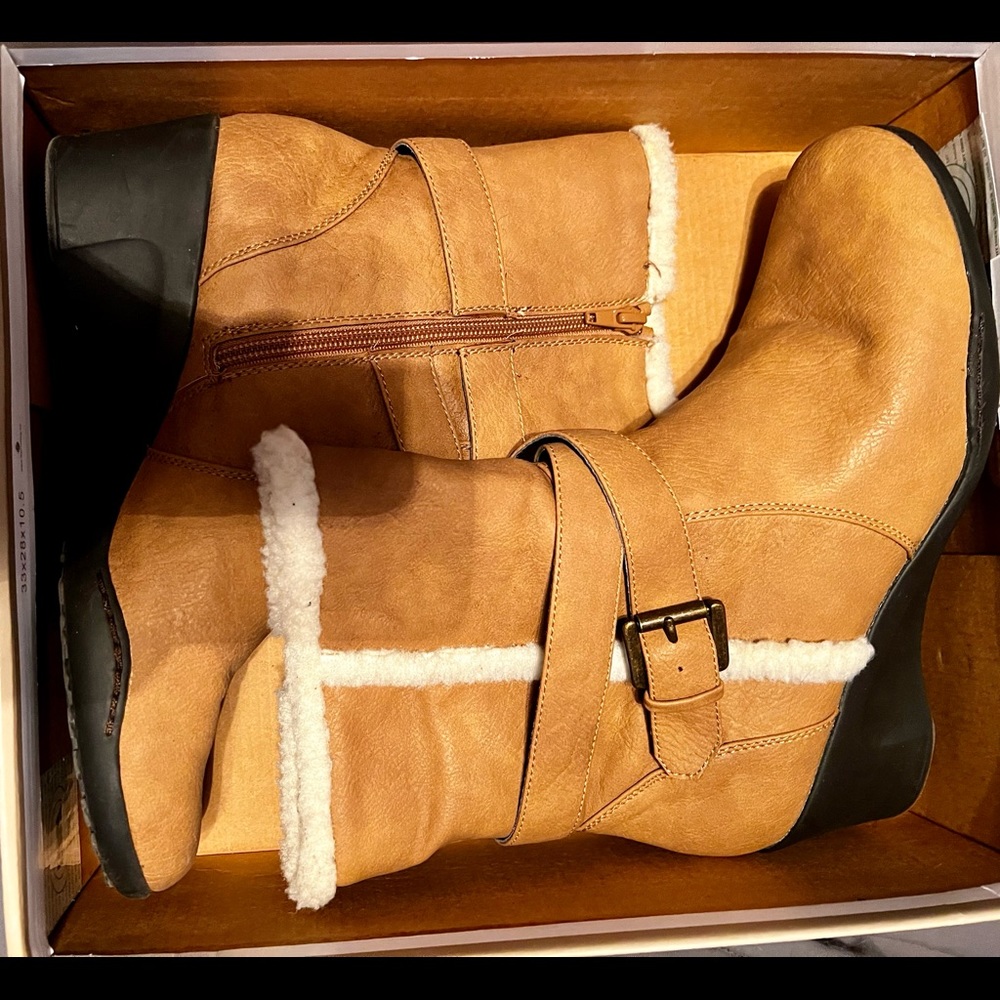 A2 full length boots size 9.5